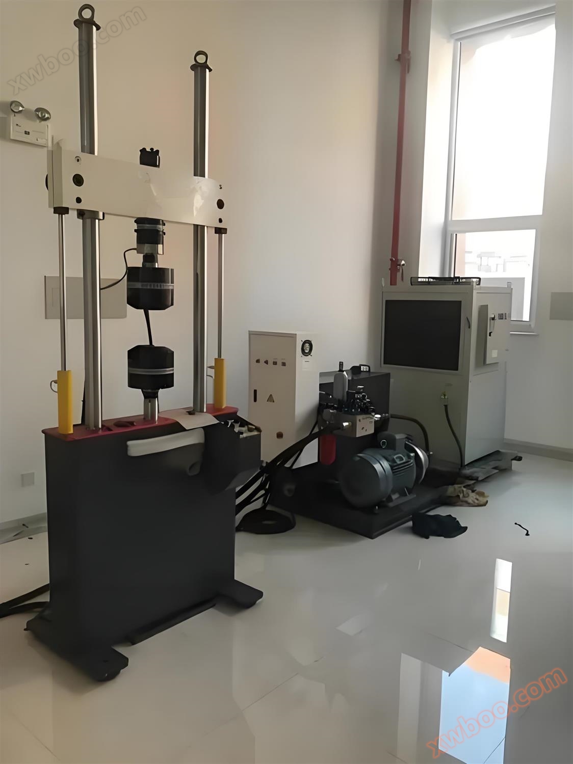 Elektrohydraulické servo únavové zkušební stůly, jako jsou válcované za tepla kruhové vyztužení, žebrové ocelové pruhy a kovové svařovací sítě